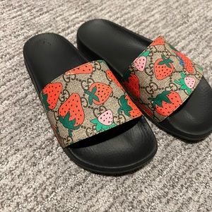 Gucci slides